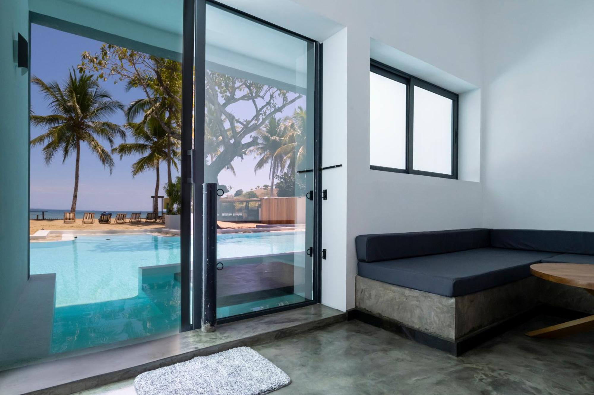 Swisscocobeach Nosy-Be Rom bilde
